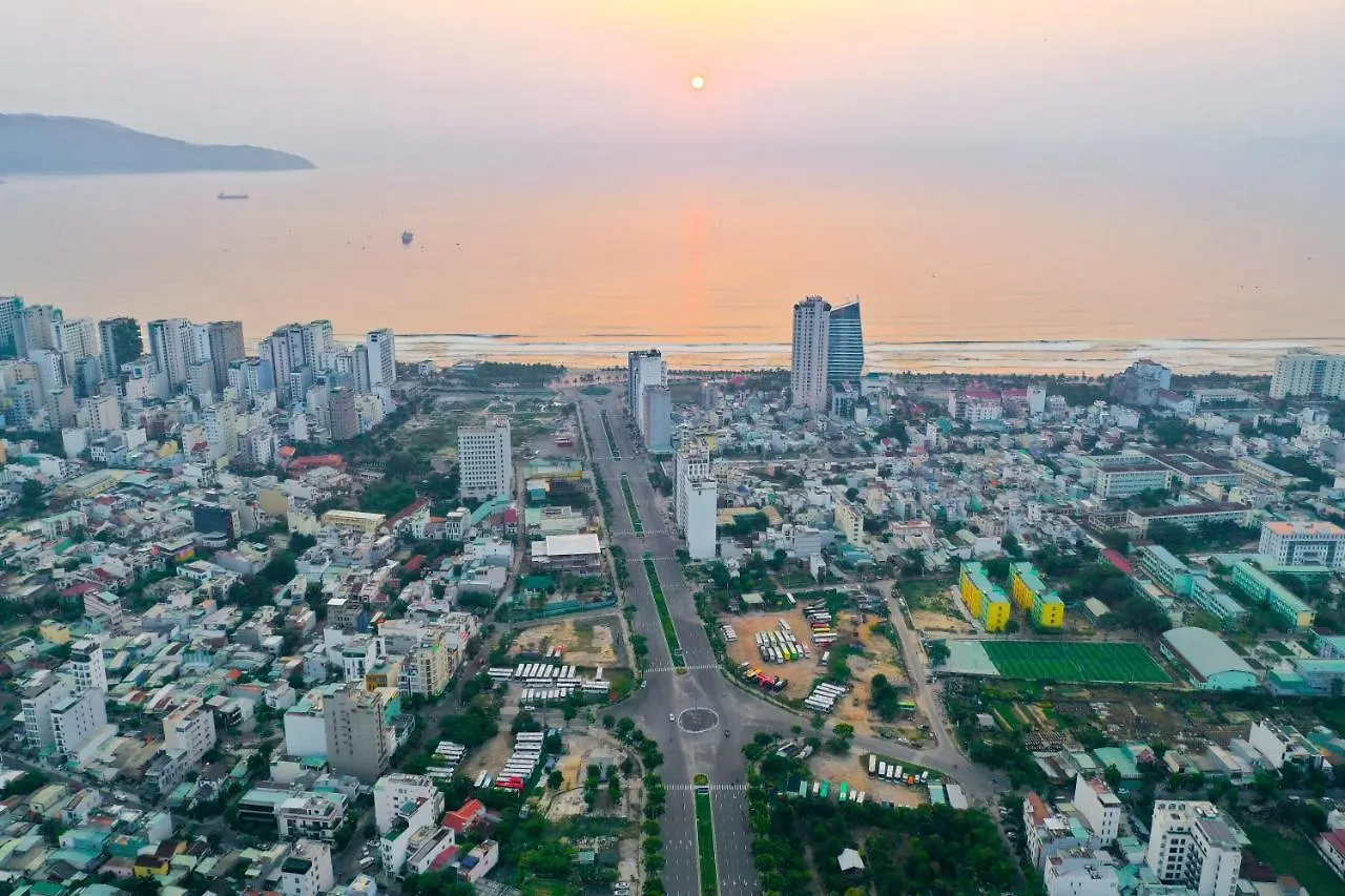 Century Hotel Da Nang 4*,
