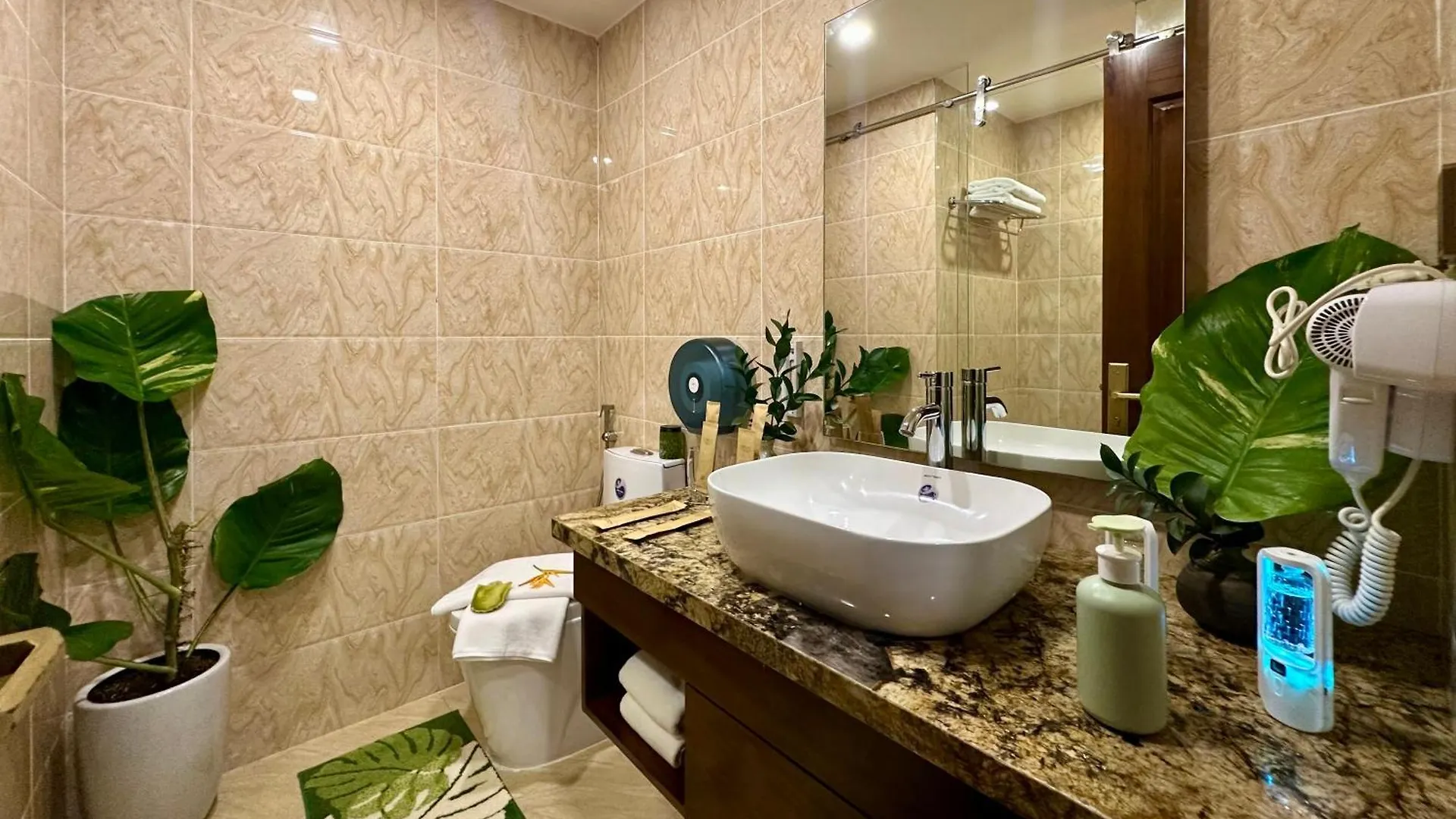 Century Hotel Da Nang